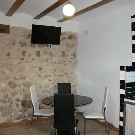 La Pariera Espacio Rural Farm stay El Cerezo